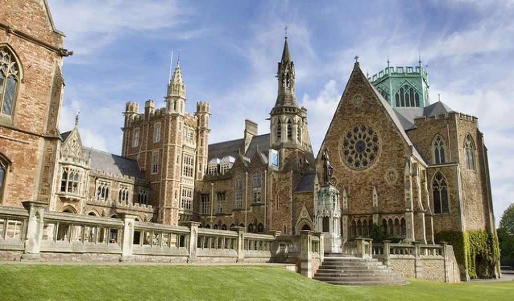 克里夫顿中学 - Clifton College | FindingSchool 克里夫顿中学 - Clifton College | FindingSchool