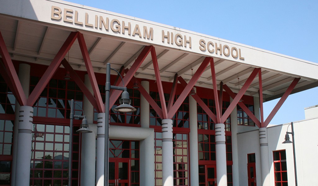 贝灵厄姆高中 - Bellingham High School | FindingSchool