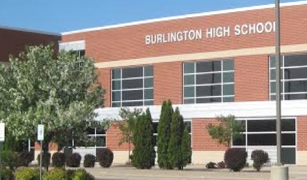 伯灵顿高中 - Burlington High School | FindingSchool