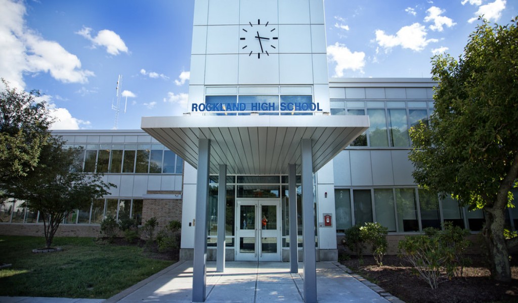 罗克兰高中 - Rockland High School | FindingSchool