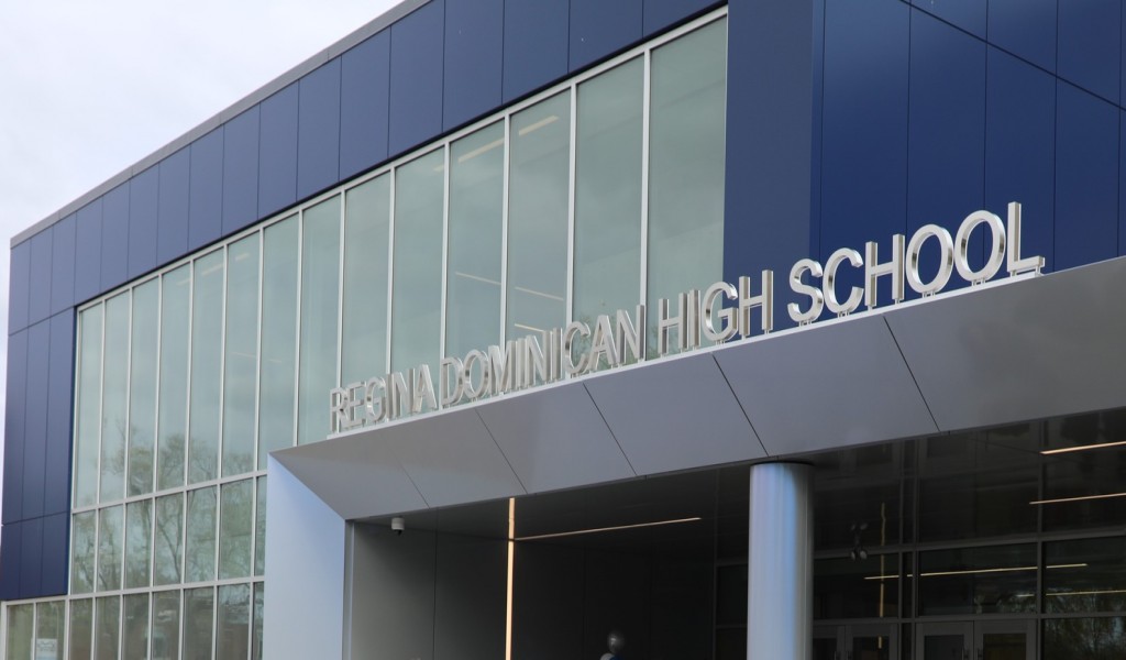 雷吉娜多米尼加高中 - Regina Dominican High School | FindingSchool
