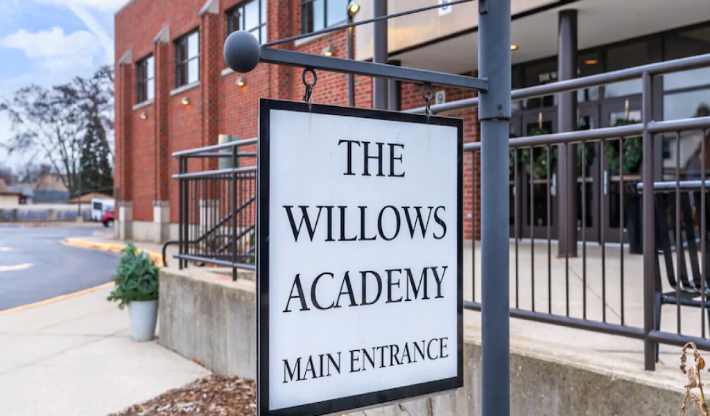 柳树学院 - The Willows Academy | FindingSchool