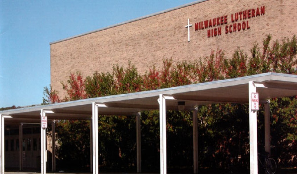 密尔沃基路德高中 - Milwaukee Lutheran High School | FindingSchool