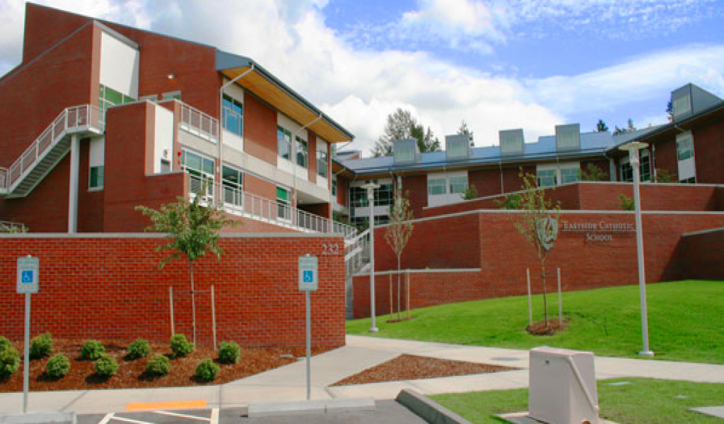 东区基督学校 - Eastside Catholic School | FindingSchool