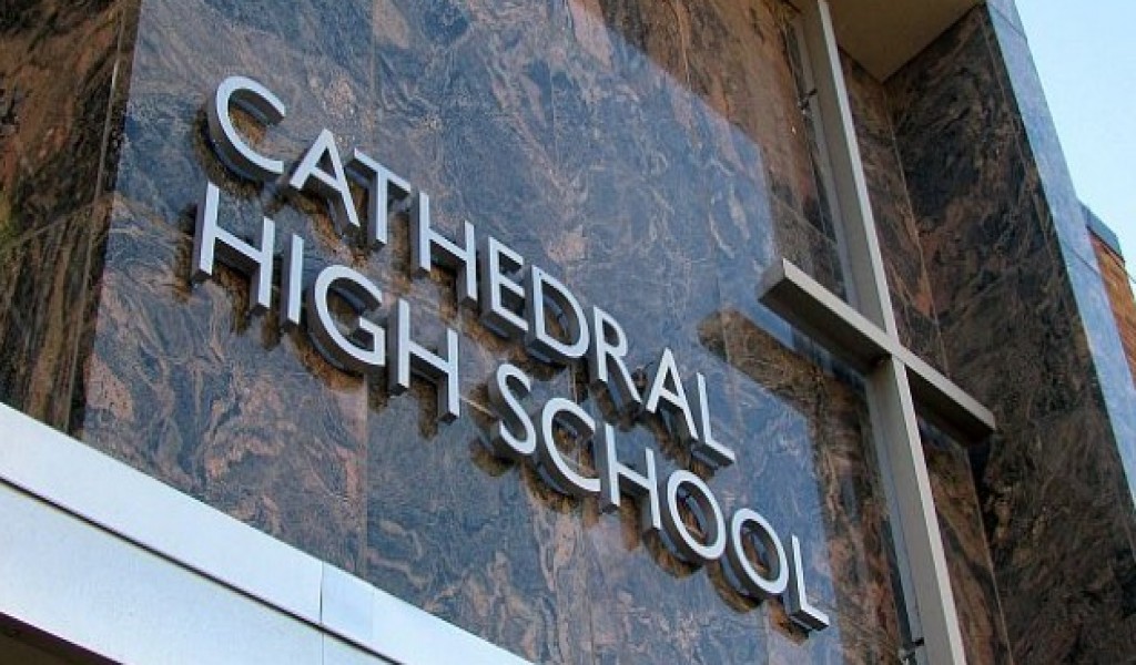 圣克劳德卡特卓尔高中 - Cathedral High School-MN | FindingSchool