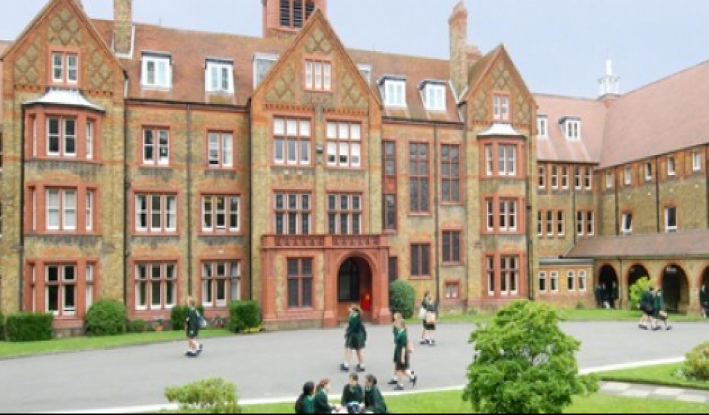 圣玛格丽特女子中学 - St Margaret's School Bushey | FindingSchool