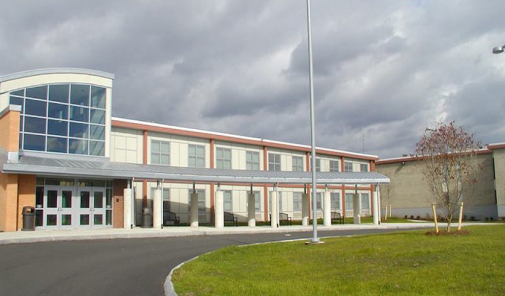 阿克顿-博克斯伯勒地区高中 - Acton-Boxborough Regional High | FindingSchool