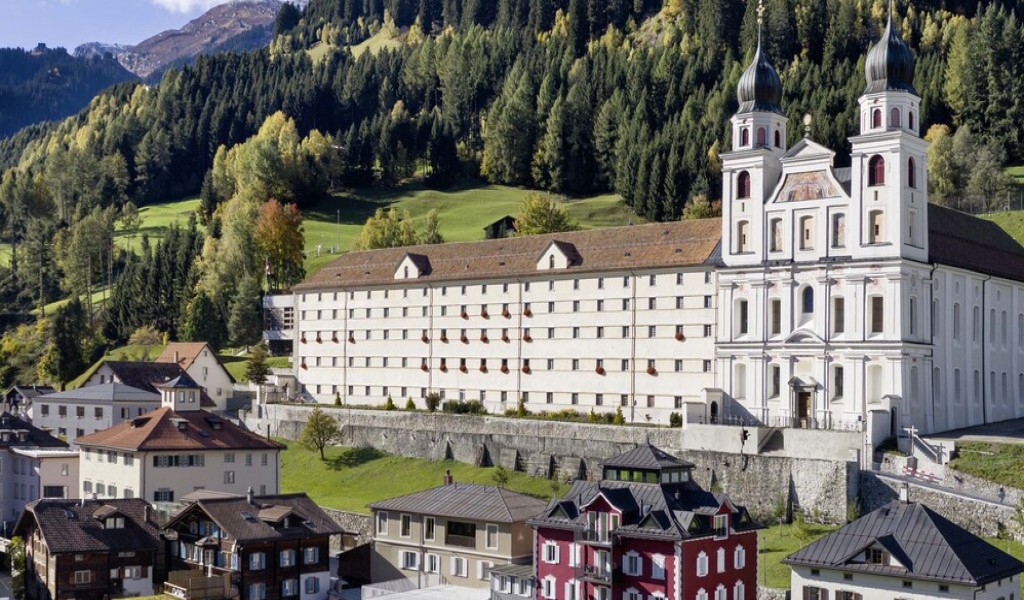 瑞士迪森蒂斯和苏黎世寄宿学校 - Swiss Boarding Schools Disentis & Zurich | FindingSchool